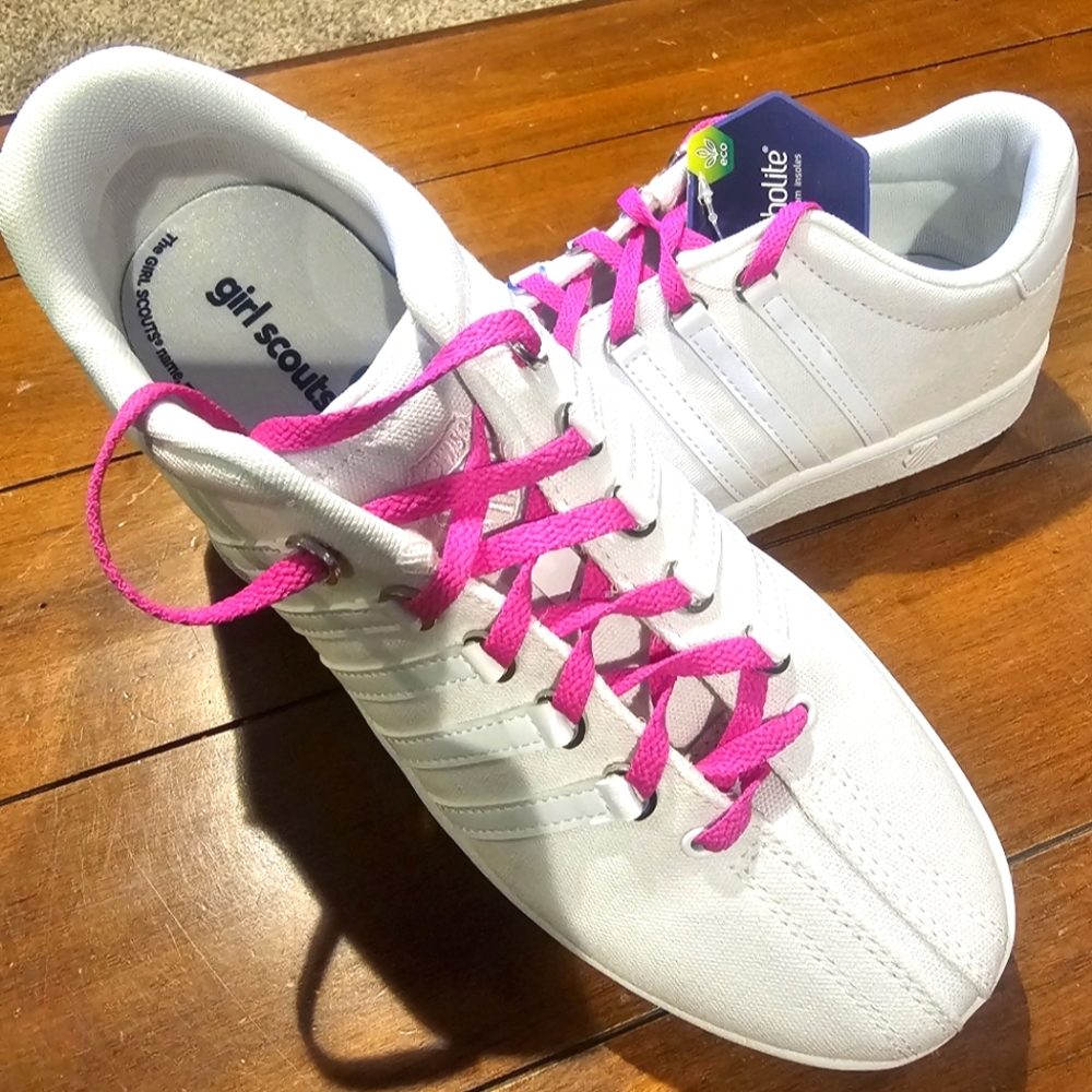 White Women's K-Swiss Girl Scouts Varsity Low Size 6.5 NWT And Box
